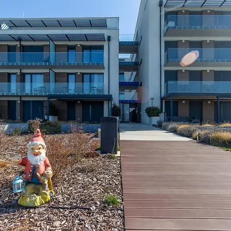 Sunset 409 With Pool - Happy Appartement