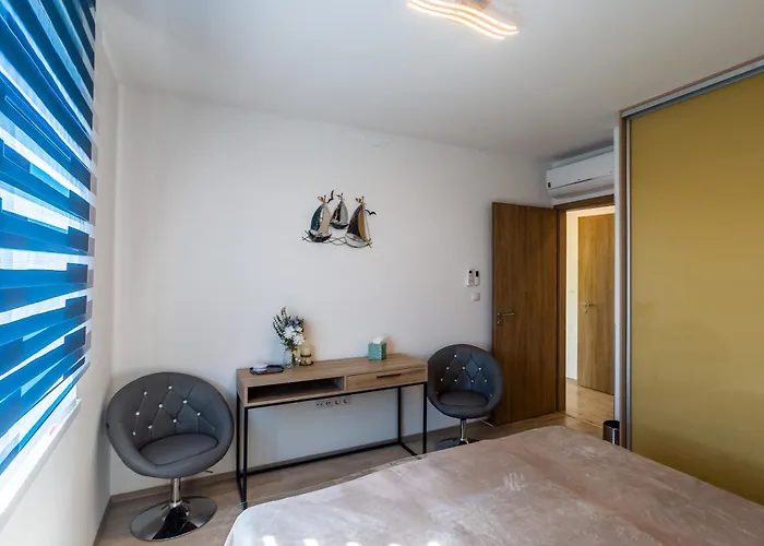 Sunset 409 With Pool - Happy Appartement